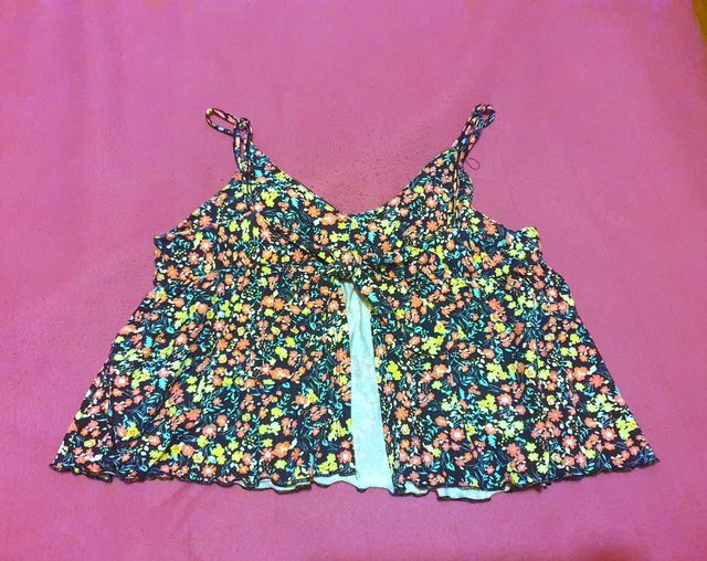 camiseta top flores colores