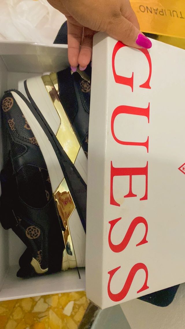 Scarpe Guess 