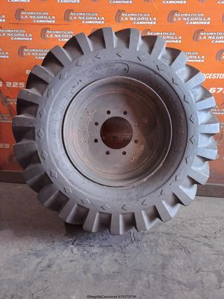14 17.5 GOODYEAR (2) maciza con llanta ref 15800