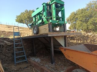 Maquina de pelar corcho