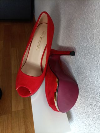 ZAPATOS TACÓN ROJOS