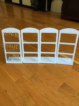 1 expositor para 24 pendientes 12x7x25
