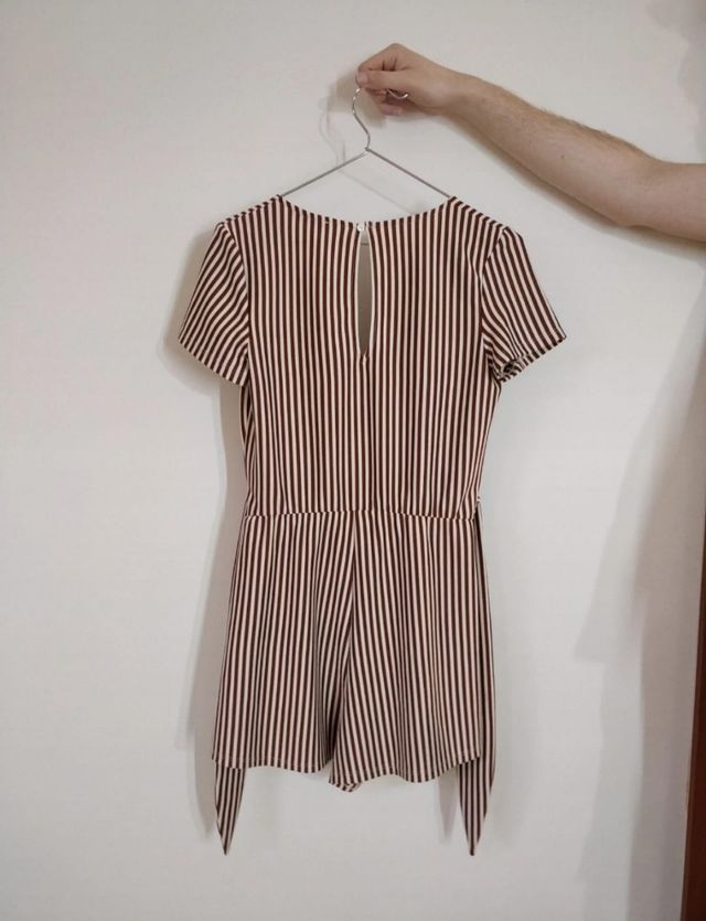 Macacão calção às riscas Zara