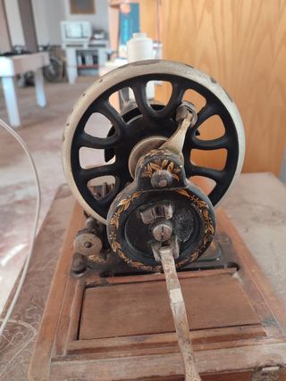 cambio maquina de coser manual antigua modista