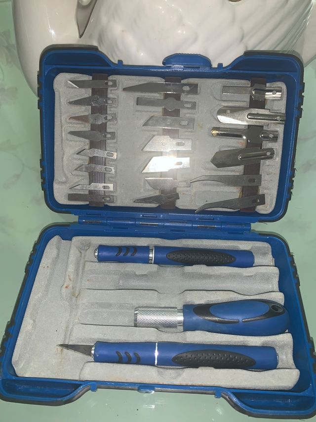 maletín     de   cuchillas