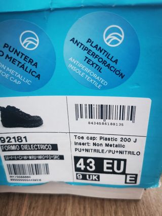 Botas de seguridad marca Robusta Formio 92181.