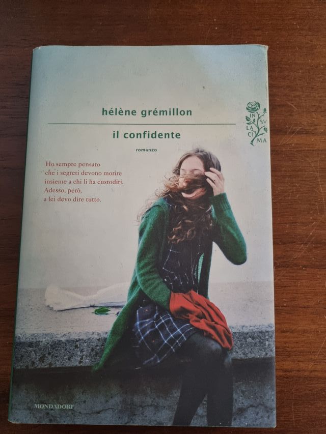 Libro IL CONFIDENTE Di Helene Gremillon