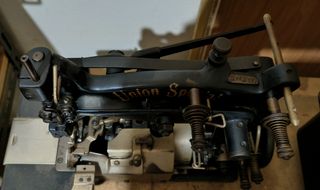 Overlock industrial Antigua Unión Americana