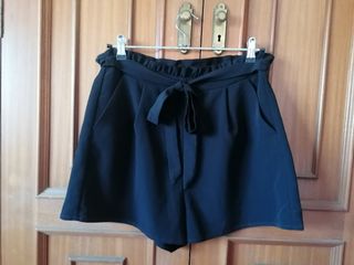 Pantalón Corto con LAZO negro