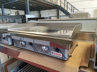 PLANCHA A GAS CROMO DURO NUEVA