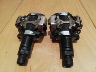 Un par de Pedales Automáticos SHIMANO PD-M505