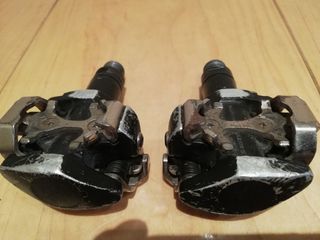 Un par de Pedales Automáticos SHIMANO PD-M505