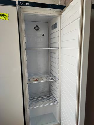 nevera y congeladores verticales