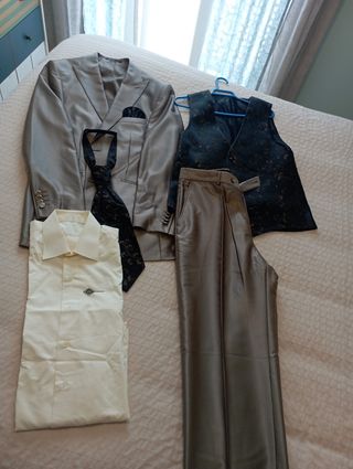 traje de ceremonia hombre