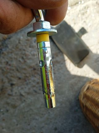 3 cáncamos/ espirros