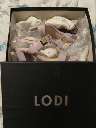 Zapatos Lodi lila