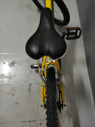 Bicicleta de 24" con regalo