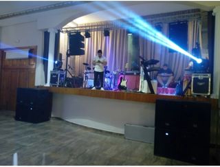 altavoces alquiler rcf