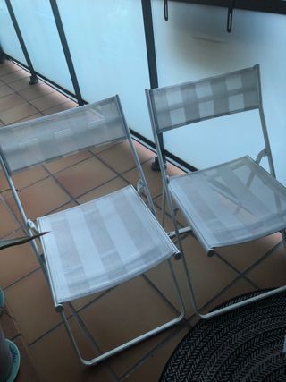 Sillas plegables, blancos