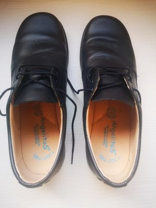 zapatos para niño. 
