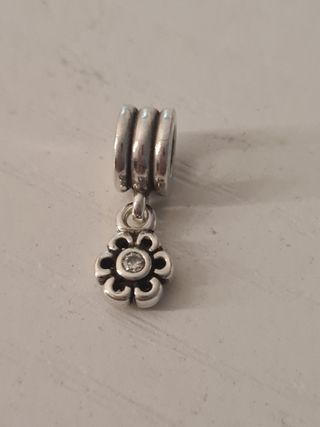 pandora charm flor
