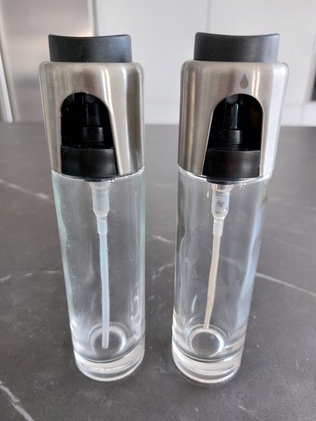 Aceitera y vinagrera de spray