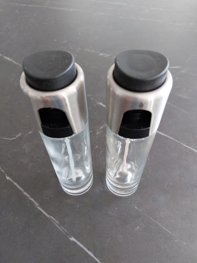 Aceitera y vinagrera de spray