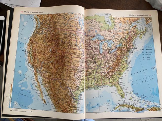 Atlante Geografico Economico De Agostini