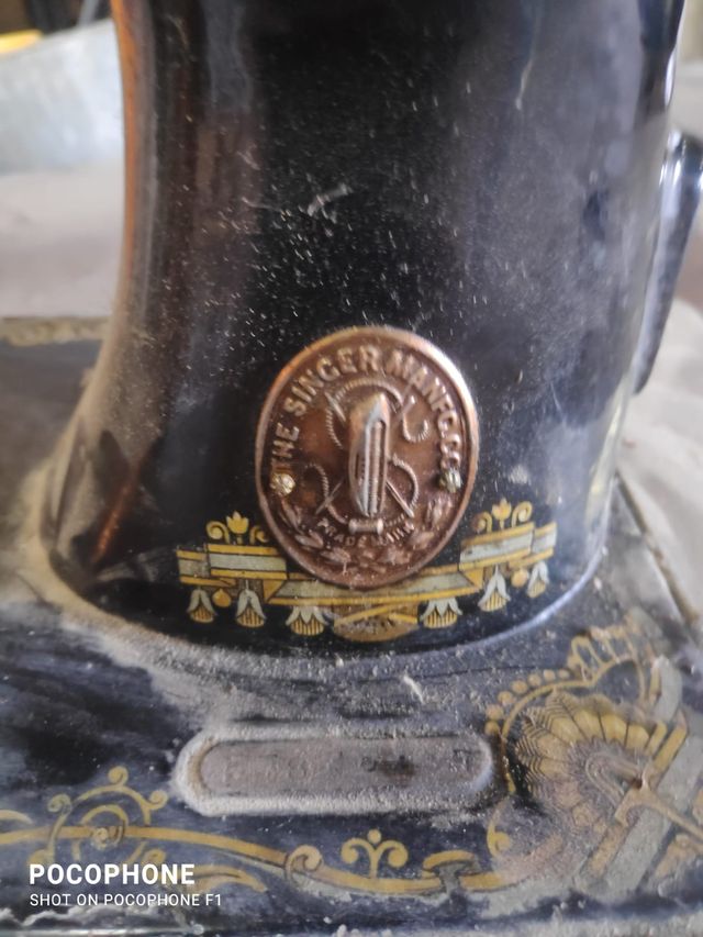 MAQUINA DE COSER ANTIGUA SINGER