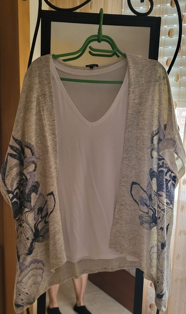 camiseta con chaqueta desigual