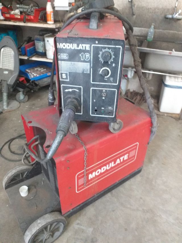 soldador de hilo con carro