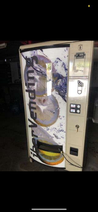 Se vende lote maquinas por cierre empresa