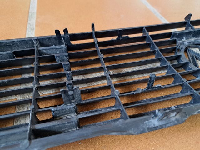 parrilla vw polo mk2