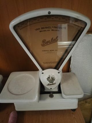 bascula antigua van berkel