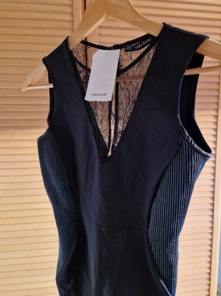 Vestido fiesta negro Zara