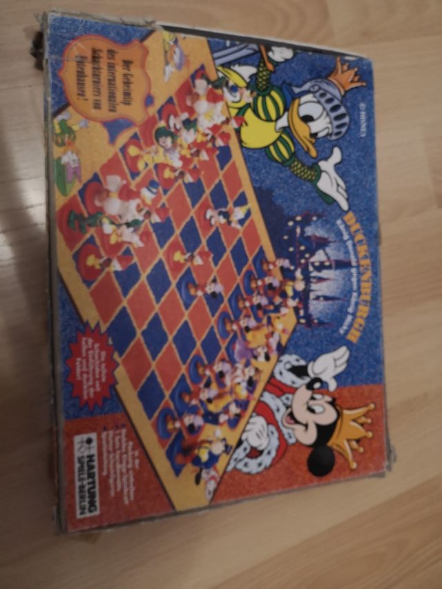 Ajedrez patoburgo de Mickey mouse y pato Donald