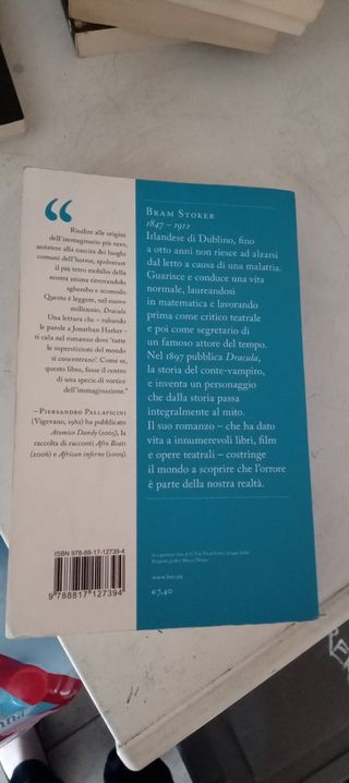 Libro "Dracula" di Bram Stoker