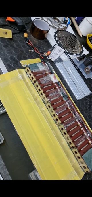 REPARACIÓN BATERÍAS Y PATINETE ELÉCTRICOS