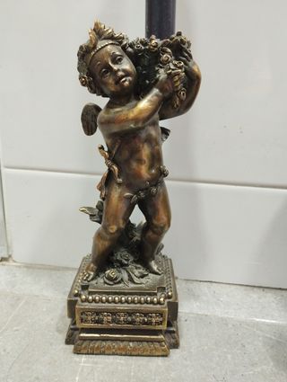 Reloj y candelabros