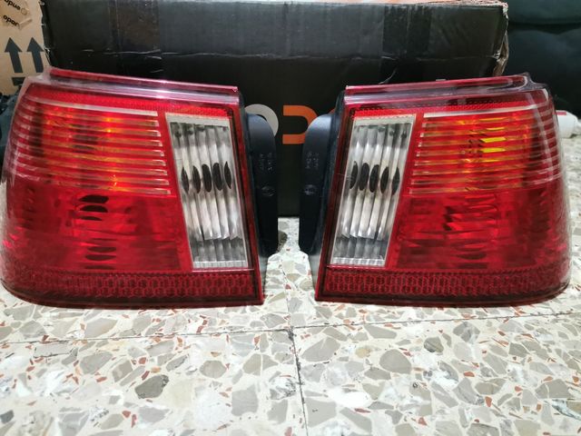 Faros traseros Ibiza 6k2 sin usar Hella originales