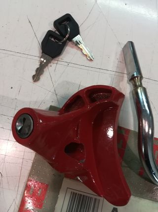 candado rueda Vespa COSA