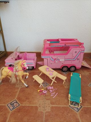 Barbie caravana hípica