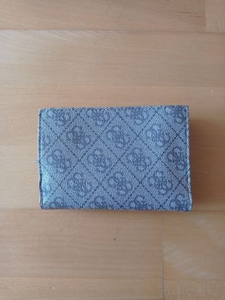 Cartera Guess