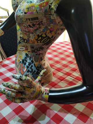 Maniquí único de TEBEOS