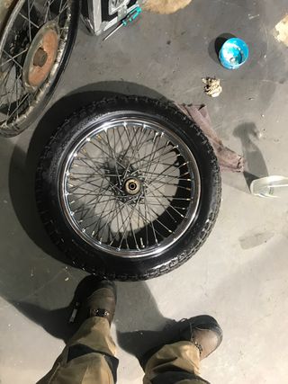 Triumph bonneville Rueda dunlop wm2-18