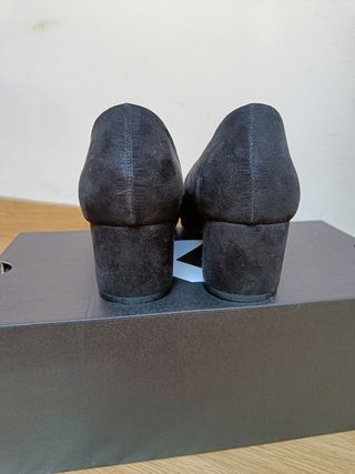 Zapatos de tacón negros Lefties nuevos