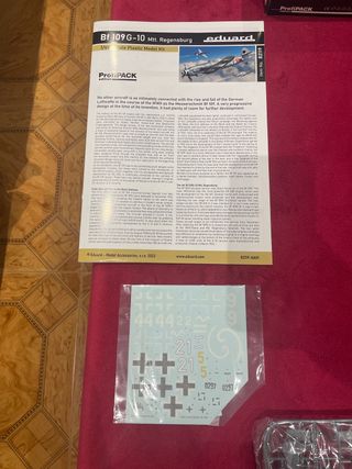 MAQUETA AVIÓN BF 109G-10 MTT REGENSBURG