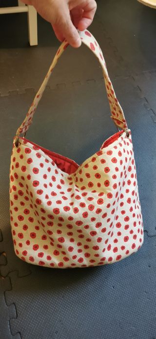 bolso con compartido extraible