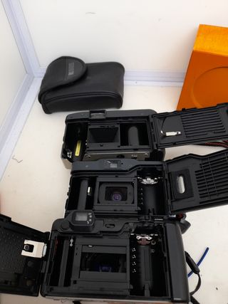 Lote de cámaras de fotos.