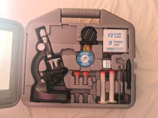 (SOLO HOY) Microscopio con maletín